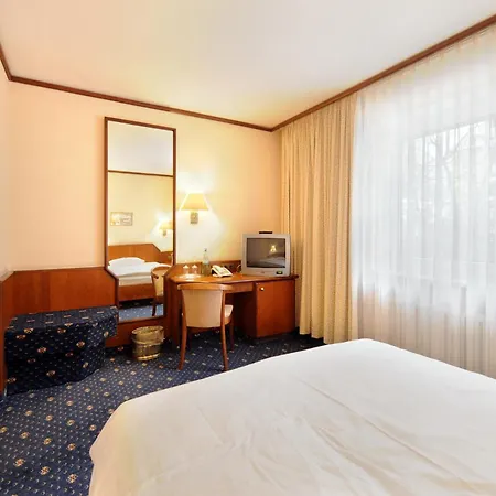 Szálloda Ambassador Parkhotel 3*