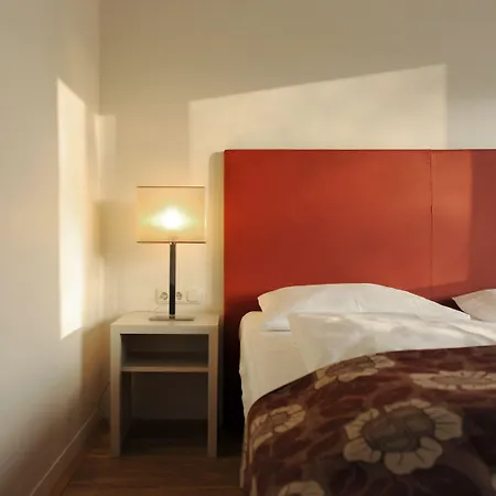 Ambassador Parkhotel Otel Münih