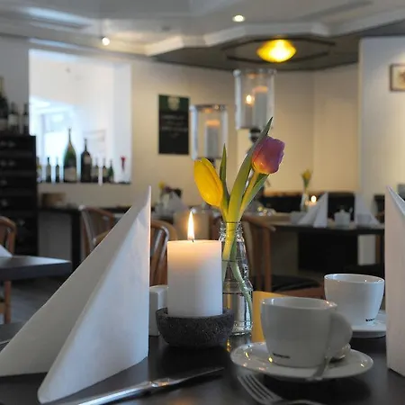 Ambassador Parkhotel 3* München