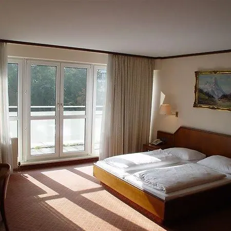 Отель Ambassador Parkhotel 3*