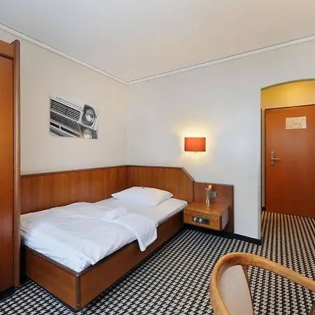 Szálloda Ambassador Parkhotel 3*
