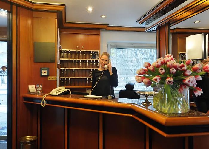 Hotel Ambassador Parkhotel 3*