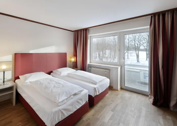 Ambassador Parkhotel 3* München