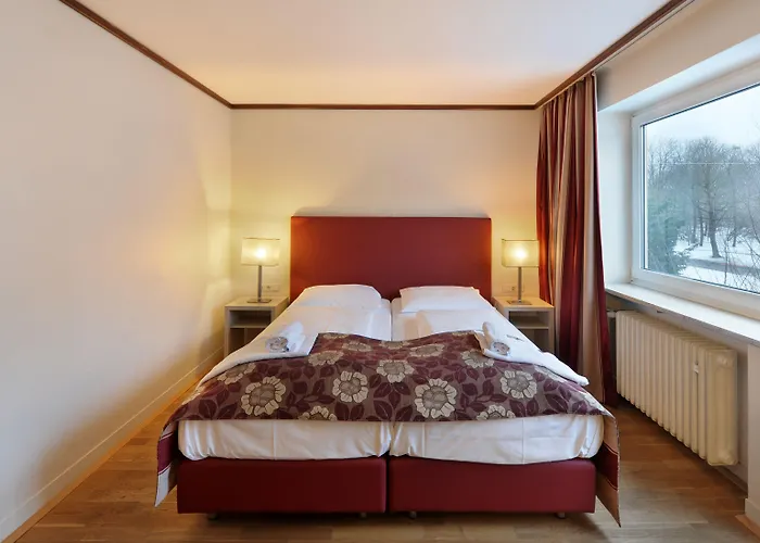 Hotel Ambassador Parkhotel 3*
