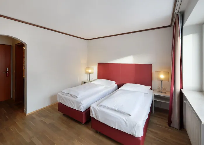 Ambassador Parkhotel 3*
