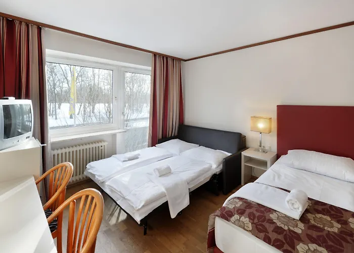 Ambassador Parkhotel 3* München