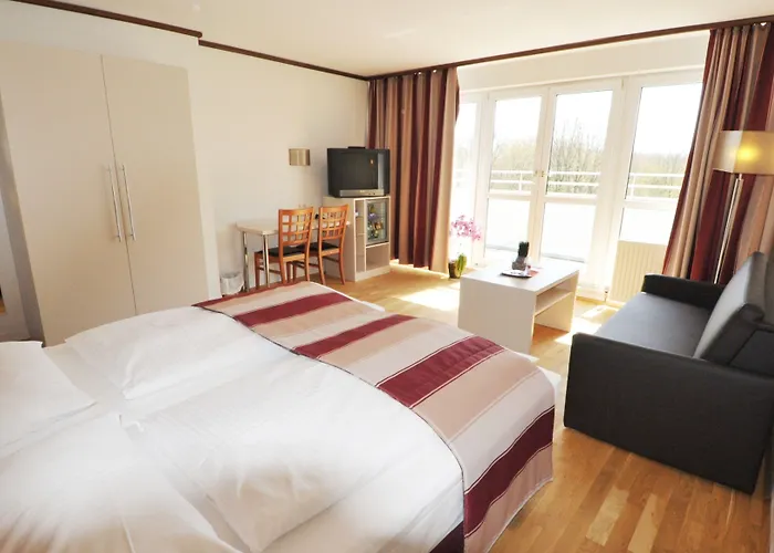 Ambassador Parkhotel Hotel 3*