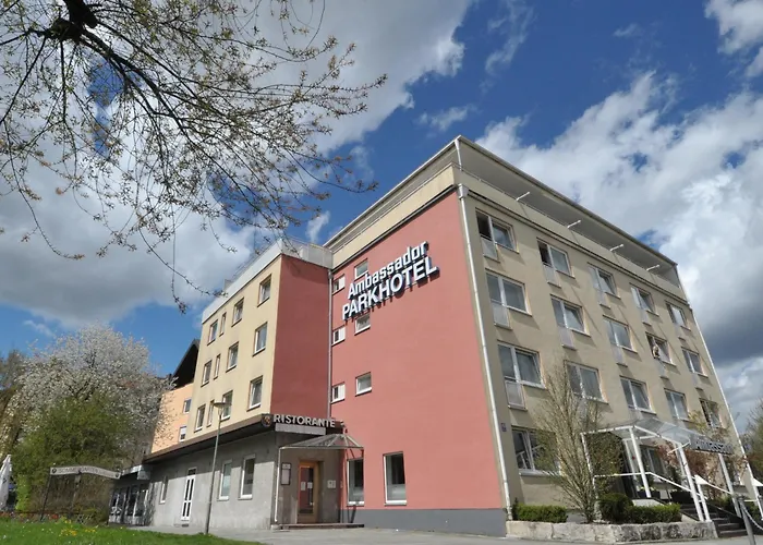 Ambassador Parkhotel 3* München