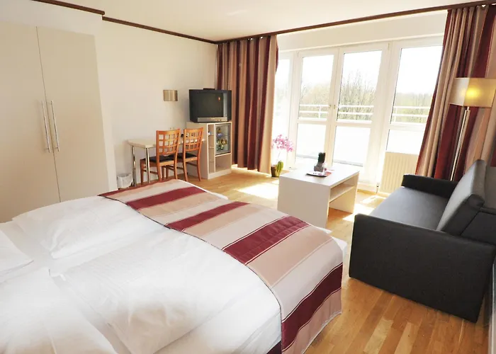 Hotel Ambassador Parkhotel 3*