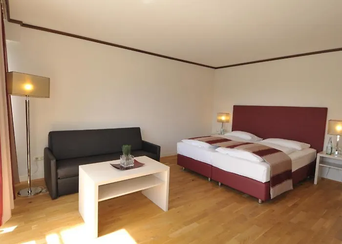 Ambassador Parkhotel 3*