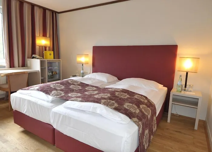 Ambassador Parkhotel 3* München