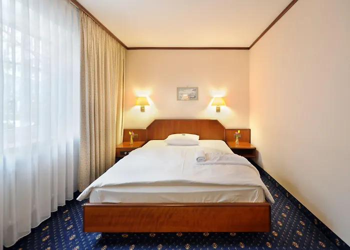 Ambassador Parkhotel