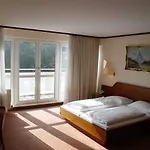 Hotel Ambassador Parkhotel 3*