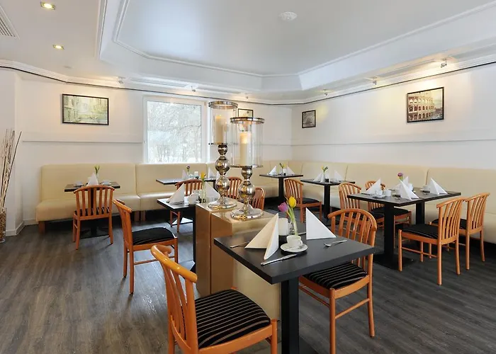 מלון Ambassador Parkhotel